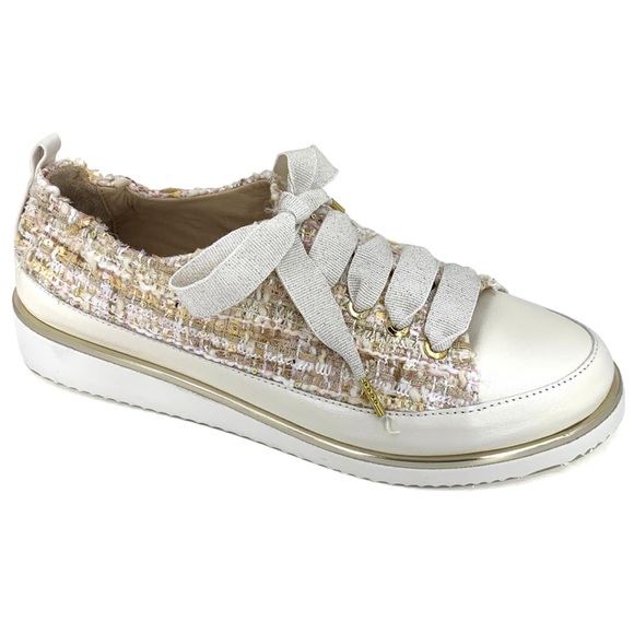 ron white nova sneaker